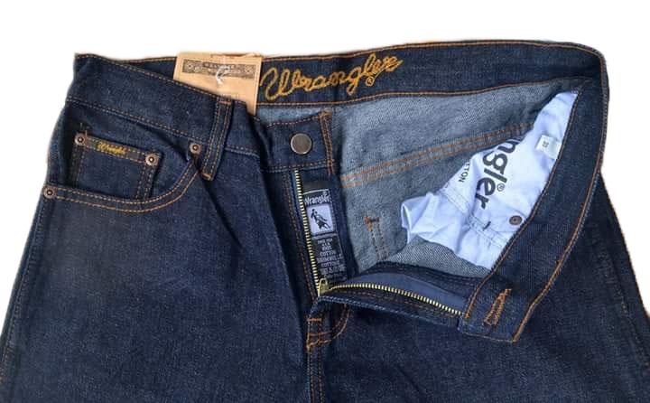 Celana Jeans Pria Wrangler Texas (Reguler/Standar) - Garmen