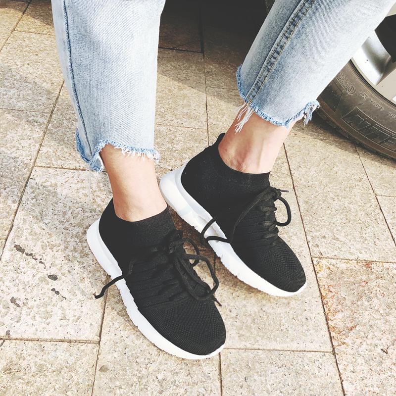 Kebugaran Ringan Peninggi Keelastikan Sepatu Lari Sepatu Sneakers (Hitam)