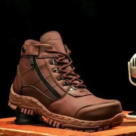 DSH Sepatu Bengkel Maintenance / Sepatu Kerja Boots Safety Moriseyy M.o.f