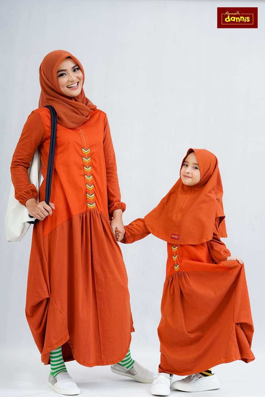 Abaya Dannis Baju Muslim Sarimbit Lazy Wear Season 2 - Orange - Merah Salem, XS