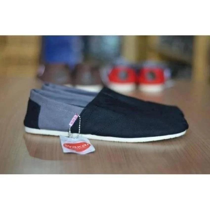 Sepatu Wakai untuk pria atau wanita hitam abu abu B all shop