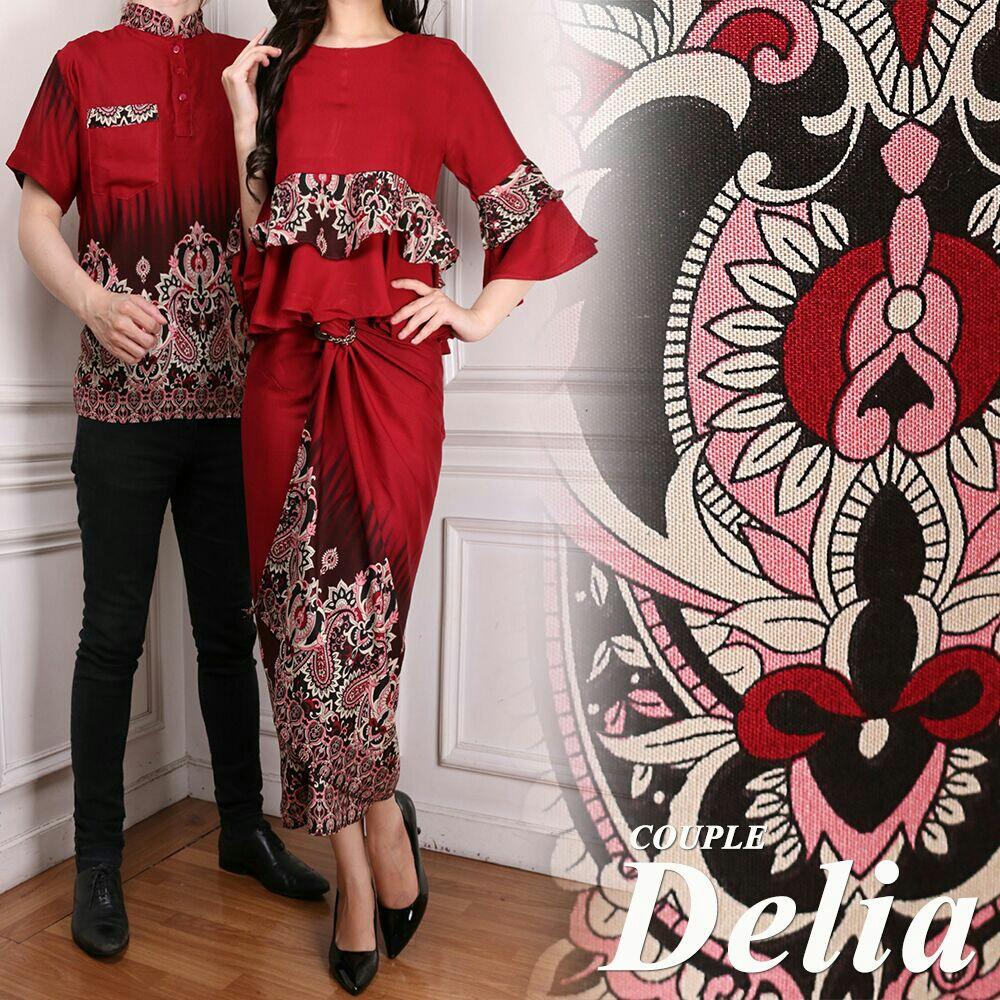 BAJU PASANGAN / COUPLE KEBAYA MODERN DELIA WARNA MAROON DAN KEMEJA PRIA