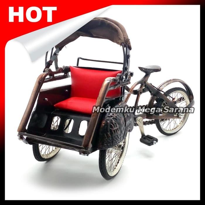 Best Seller!! Miniatur Becak Jawa U002F Becak Jogja U002F Becak Surabaya 29X20X10 Cm - ready stock