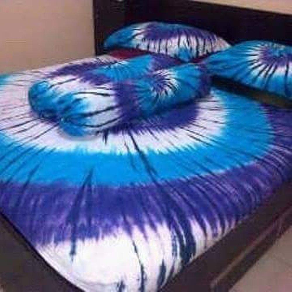 UKURAN 120 X 200 SPREI TIE DYE BALI PERLENGKAPAN KAMAR TIDUR LOVE BIRU di lapak MUKENA BALI jenara79