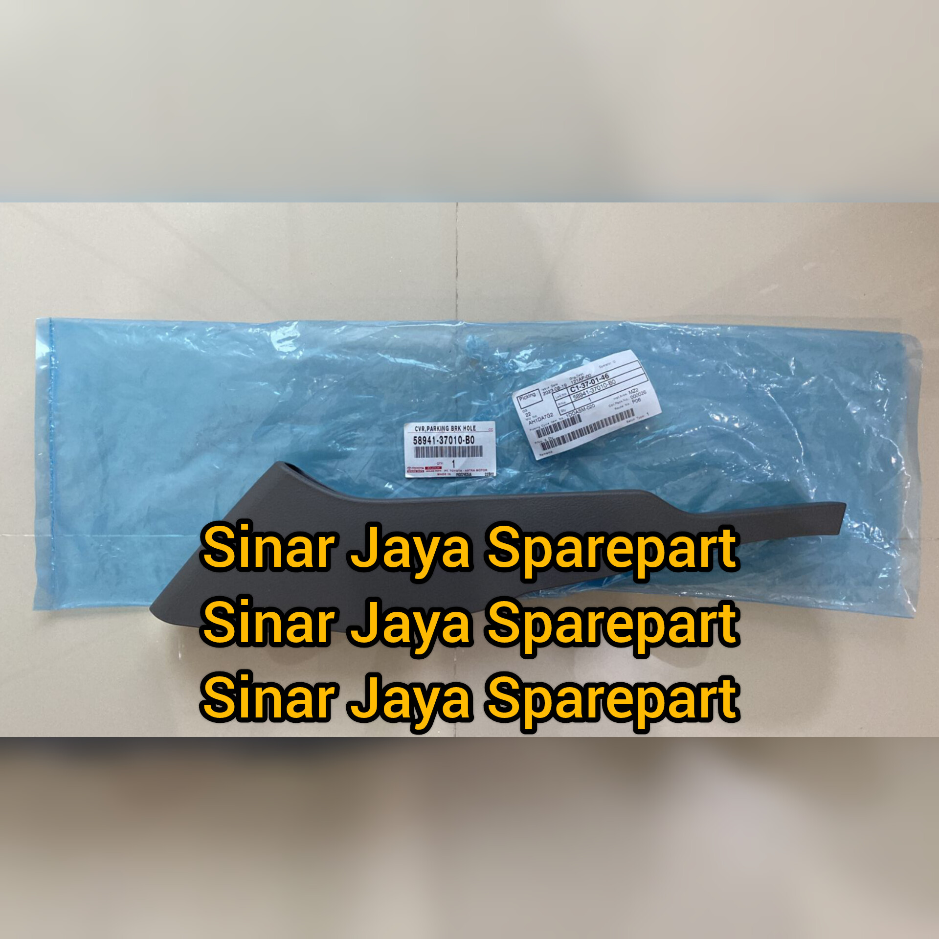 Cover Handle Rem Tangan Toyota Dyna Saurus All Tipe Hino Dutro All Tipe Original 58941-37010-B0 Harga  150,000 Ringgit*Penghantaran Percuma