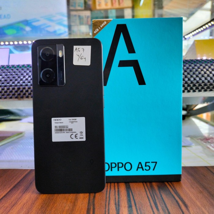 Oppo A57 Masih mulus fulset ori di buat di indonesia Harga  1,635,000 Ringgit*Penghantaran Percuma