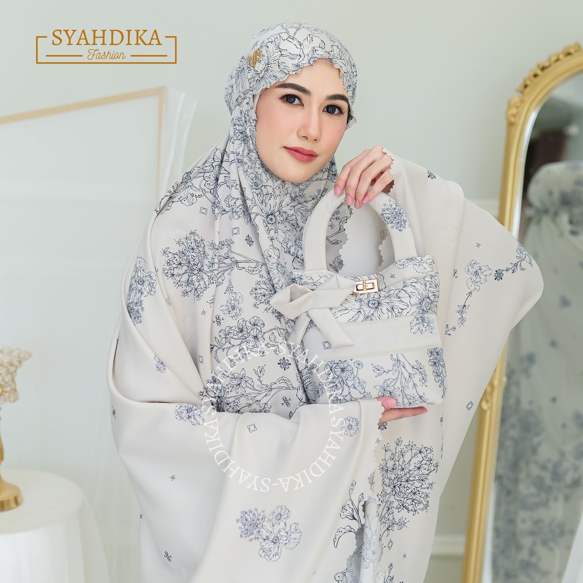 Syahdika - Mukena Dewasa Silk Premium 2in1 Ahambra Series - Merek Syahdika Harga 190,000 rupiah*Gratis Ongkir