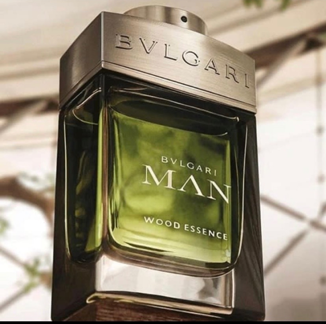 man wood essence bvlgari