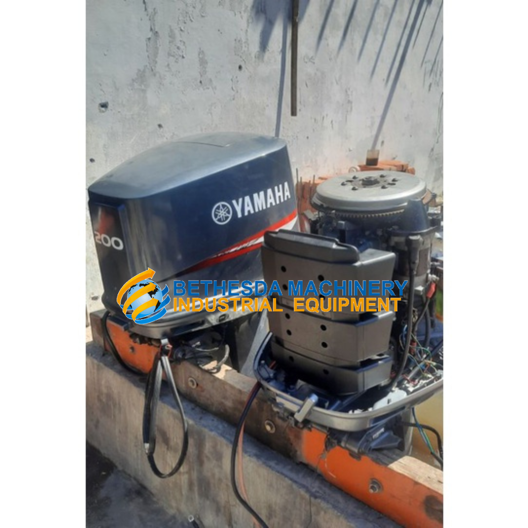 Mesin tempel Yamaha L200AETX Outboard 200 HP 200 PK 2Tak Water