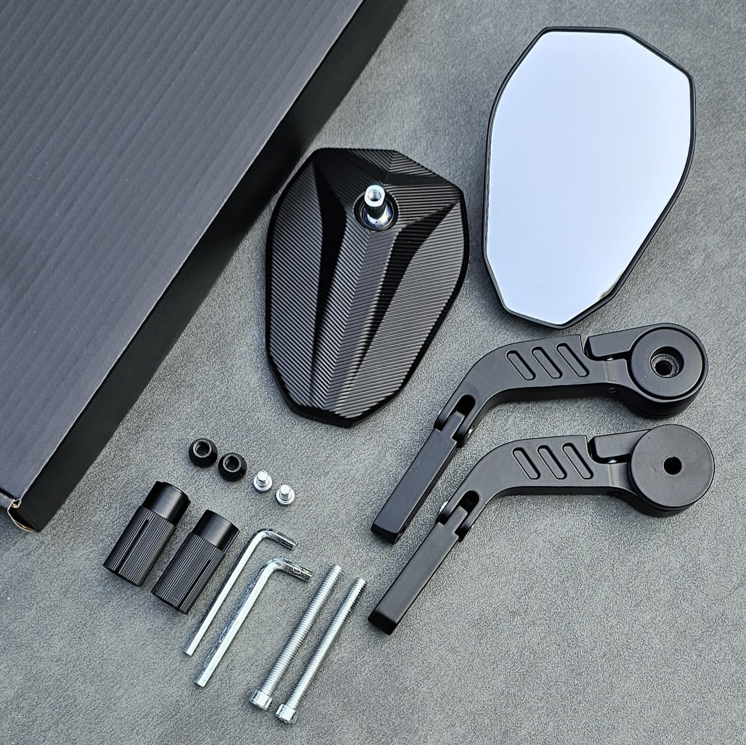 Benelli Full Cnc Bar End Mirrors Are Universal for All Types of Motorbikes Harga 250,000 rupiah*Gratis Ongkir