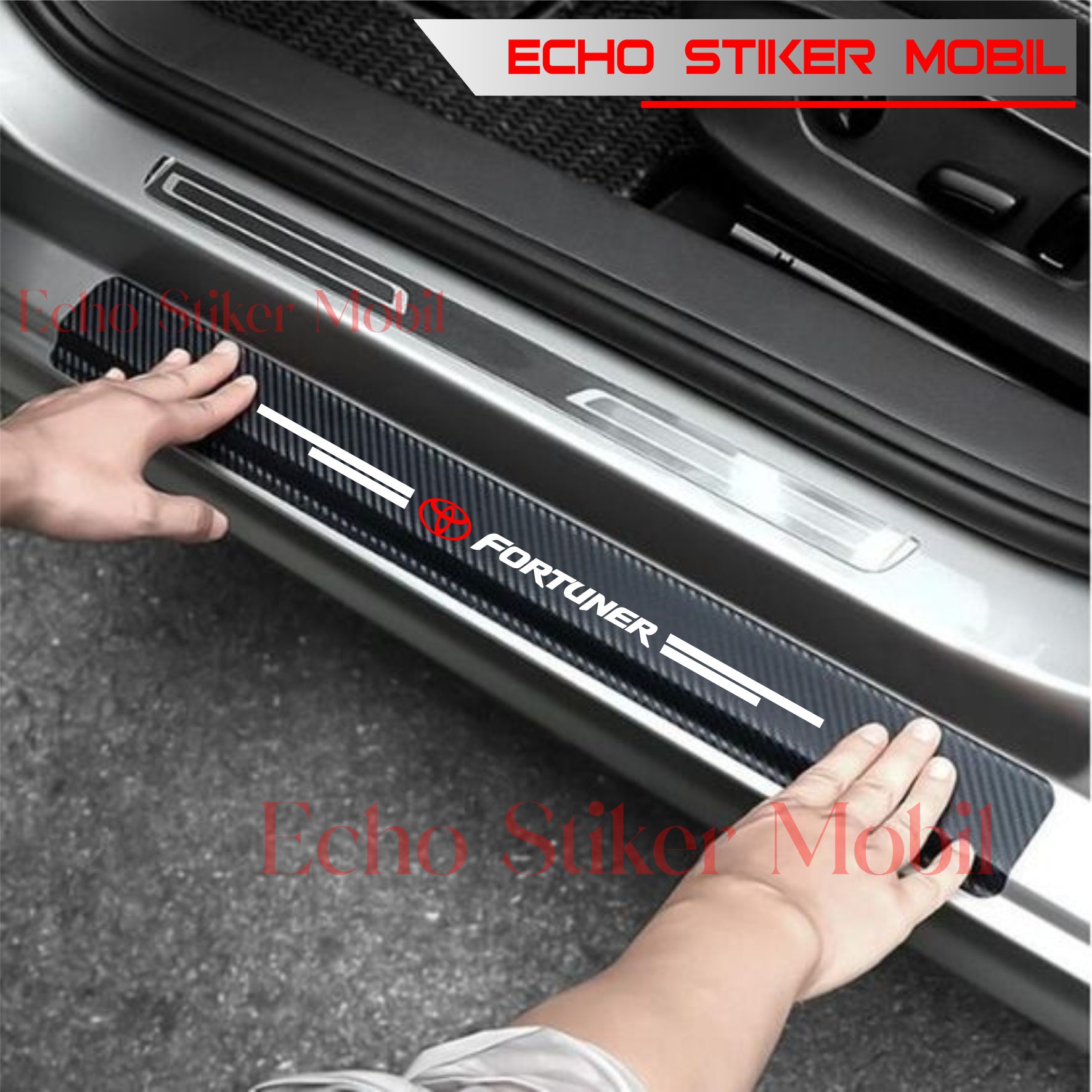Sticker sill plate karbon 3d mobil fortuner sticker karbon 3d pelindung pijakan kaki mobil toyota fortuner 5pcs/sepaket Harga 35,000 rupiah*Gratis Ongkir