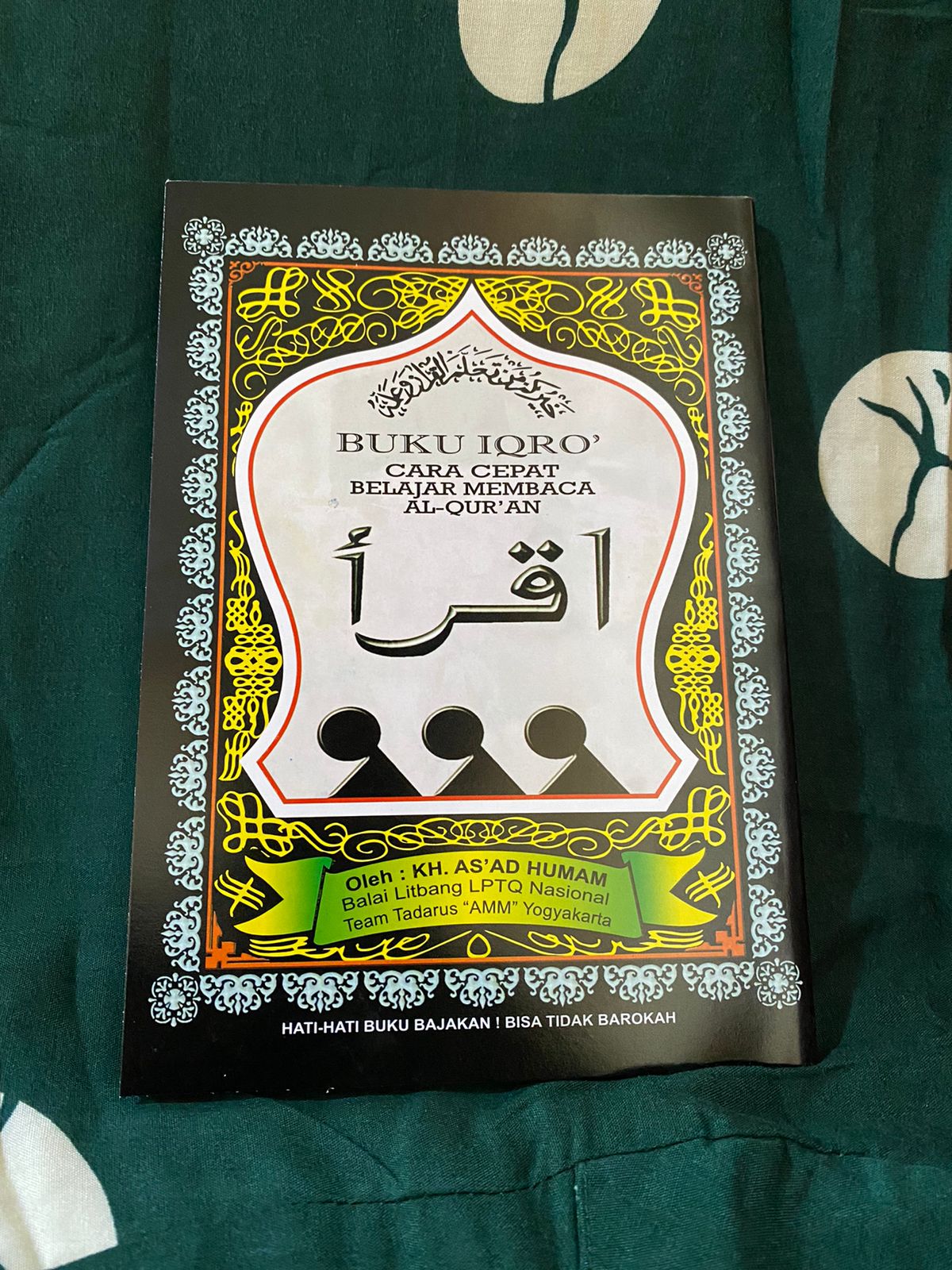 Mushuk suratini quchoqlagan külotlar