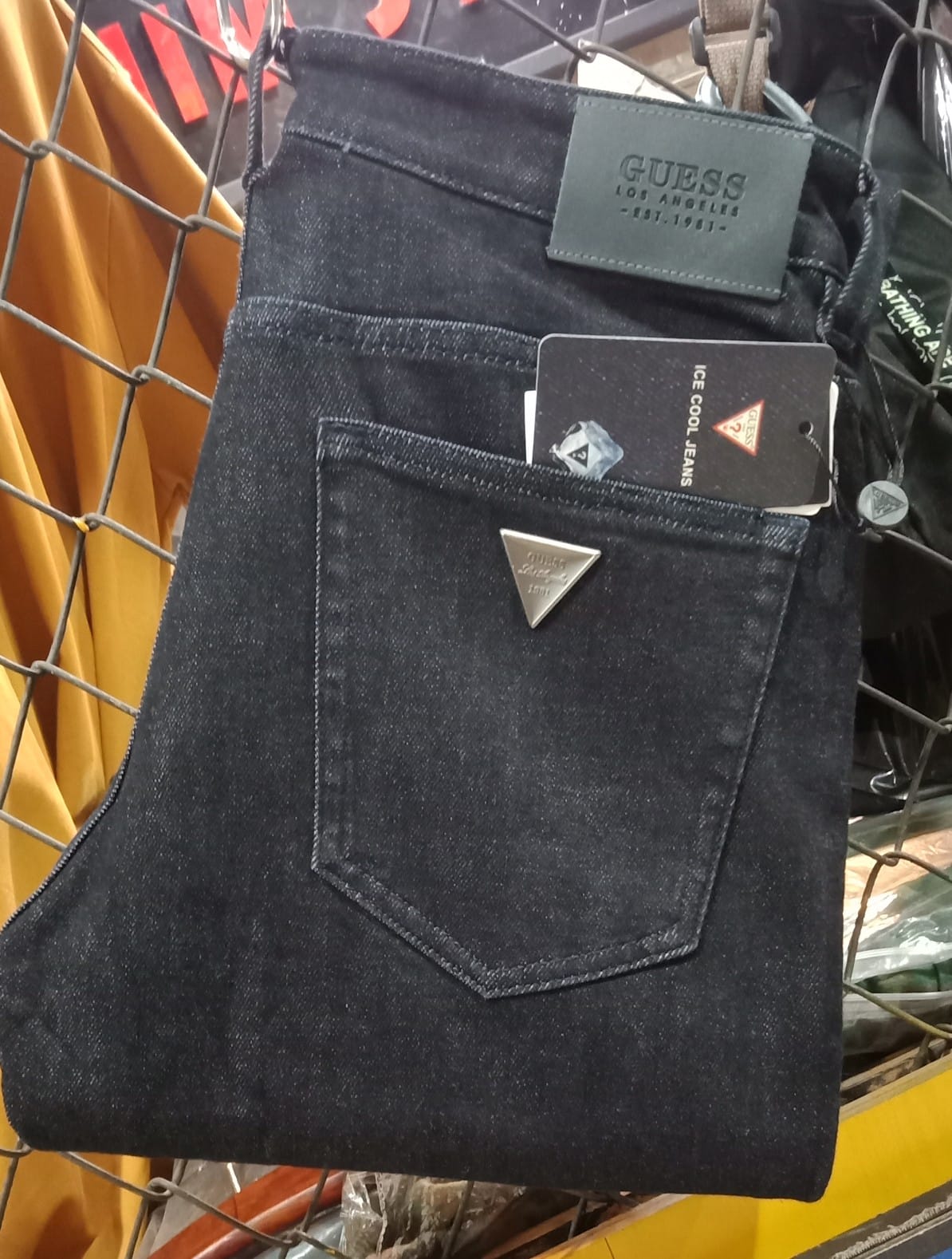 harga guess jeans original