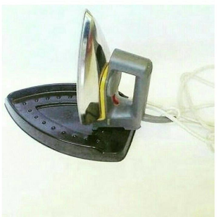 Tempat Tatakan Setrika / Alas Setrikaan Wadah Tahan Panas / Flat Iron Tray