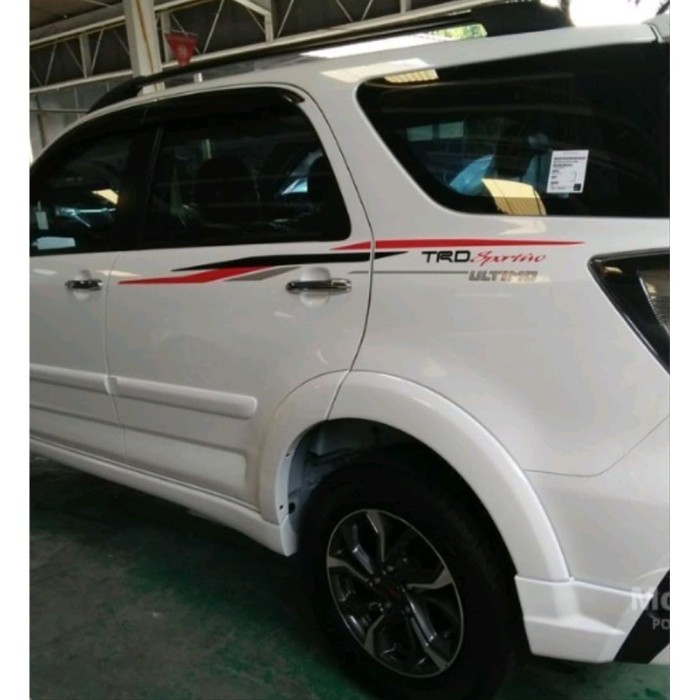 NEW CUTTING STICKER STIKER MOBIL LIS STRIPE TOYOTA RUSH TERIOS sticker stiker mobil toyota rush terios trd sportivo Harga 56,000 rupiah*Gratis Ongkir