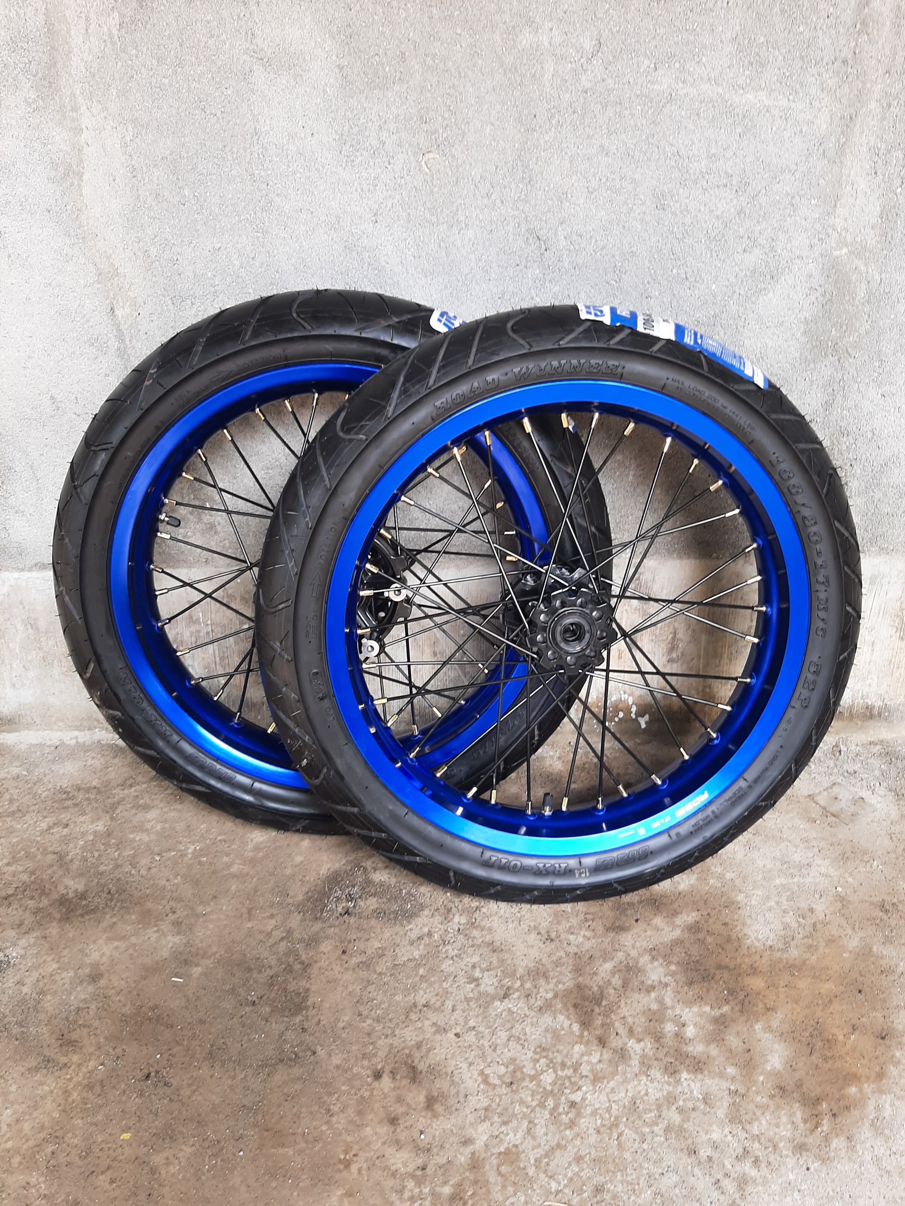 Velg Set Supermoto WR Ban IRC Baru Ring 17 Wheelset Sumo WR155 Murah Harga 2,400,000 Ringgit*Penghantaran Percuma
