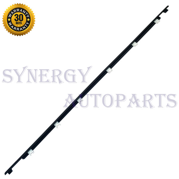 Pelipit Karet Kaca Luar Toyota Avanza 2004-2011 Belakang 68151-BZ010 Harga 53,900 rupiah*Gratis Ongkir