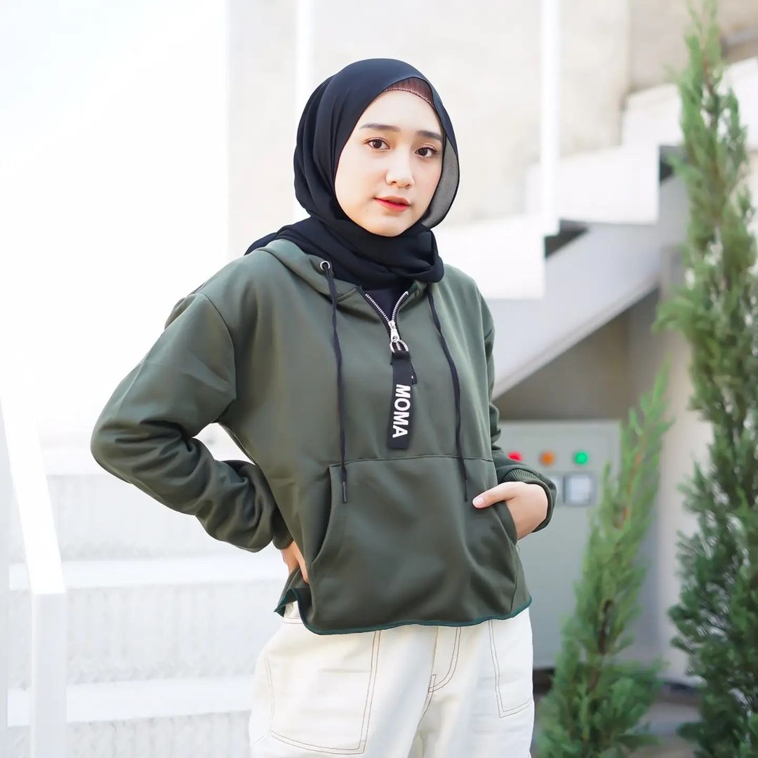 how to wear hijab with hoodie