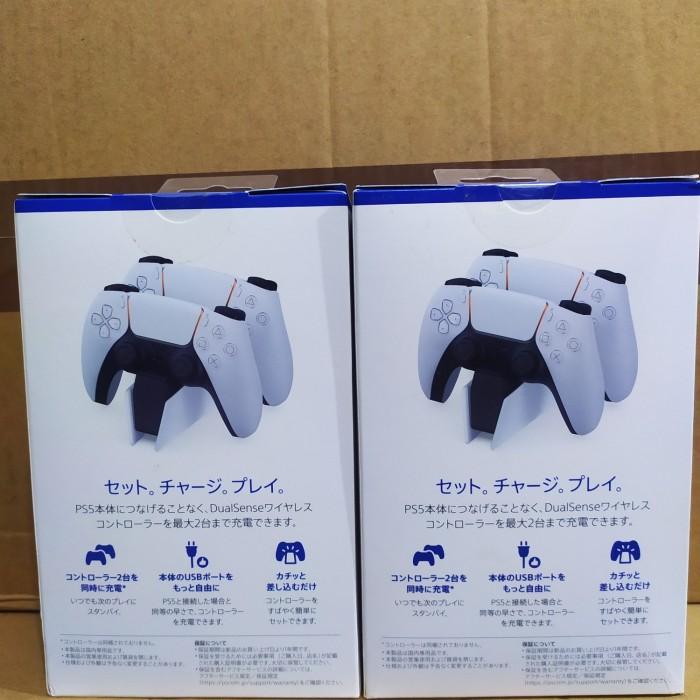 PS5 DUALSENSE CHARGING STATION - FLYHIGHSTORE Harga 552,000 rupiah*Gratis Ongkir