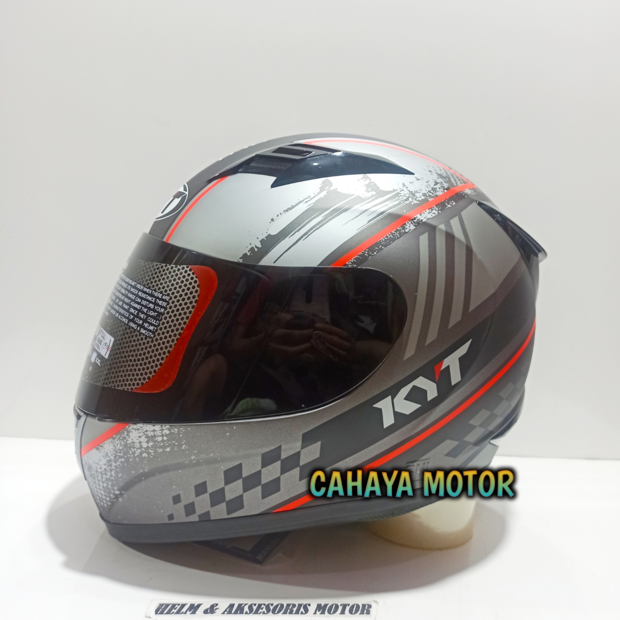 HELM KYT R10 #4 GUNMETAL RED DOF Harga 650,000 rupiah*Gratis Ongkir