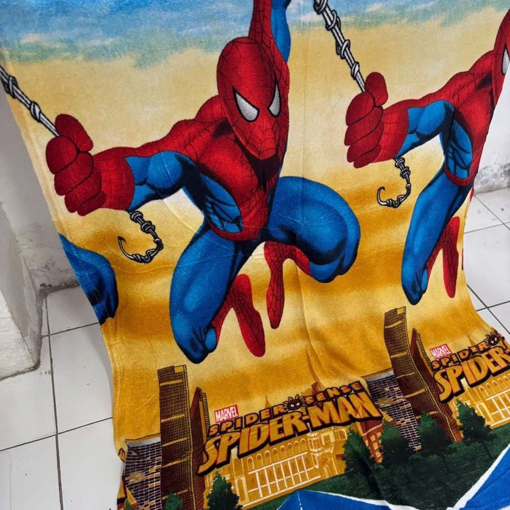 Best selling cheapest quality kids adult pattern thick character fleece blanket size 130x180