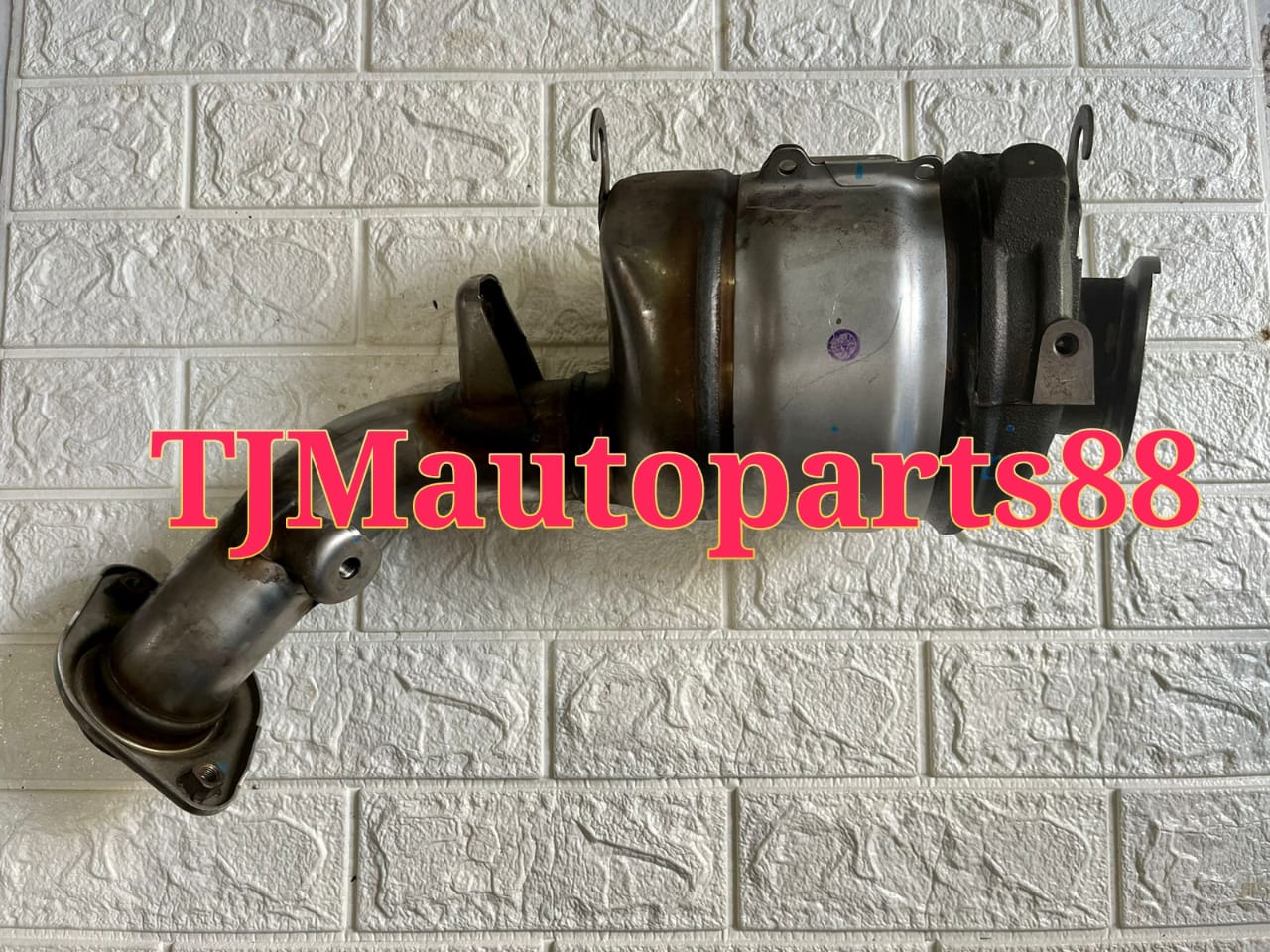 Knalpot Katalis Catalis Innova Reborn Fortuner Vrz 2GD 17401-0L180 Original Harga 3,400,000 rupiah*Gratis Ongkir