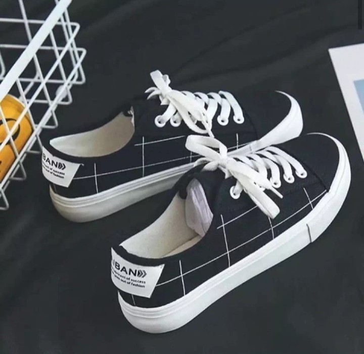 GROSIR TERMURAH - Sepatu Wanita Sneakers Classic Model Baru AR07
