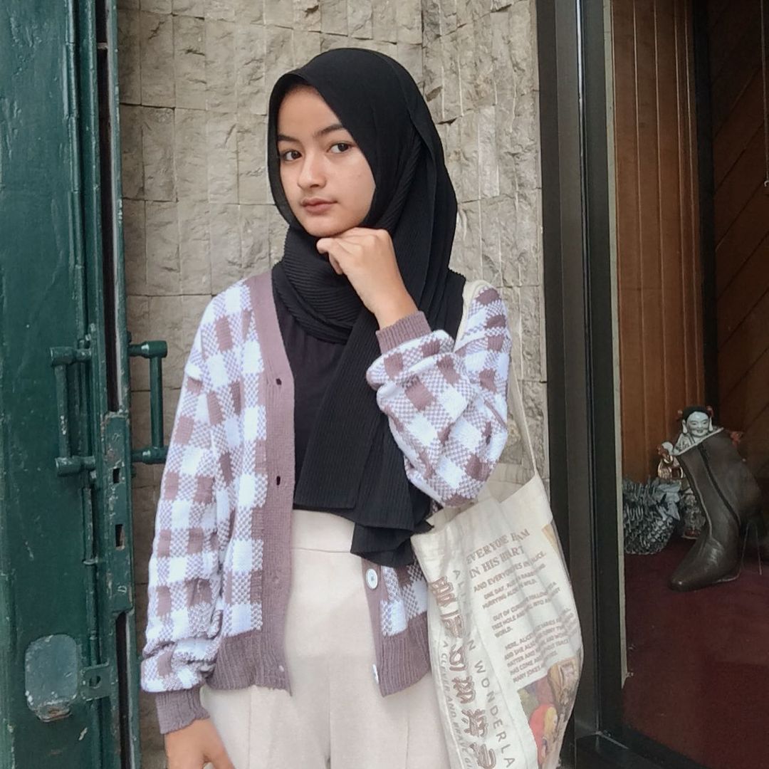 style cardigan hijab