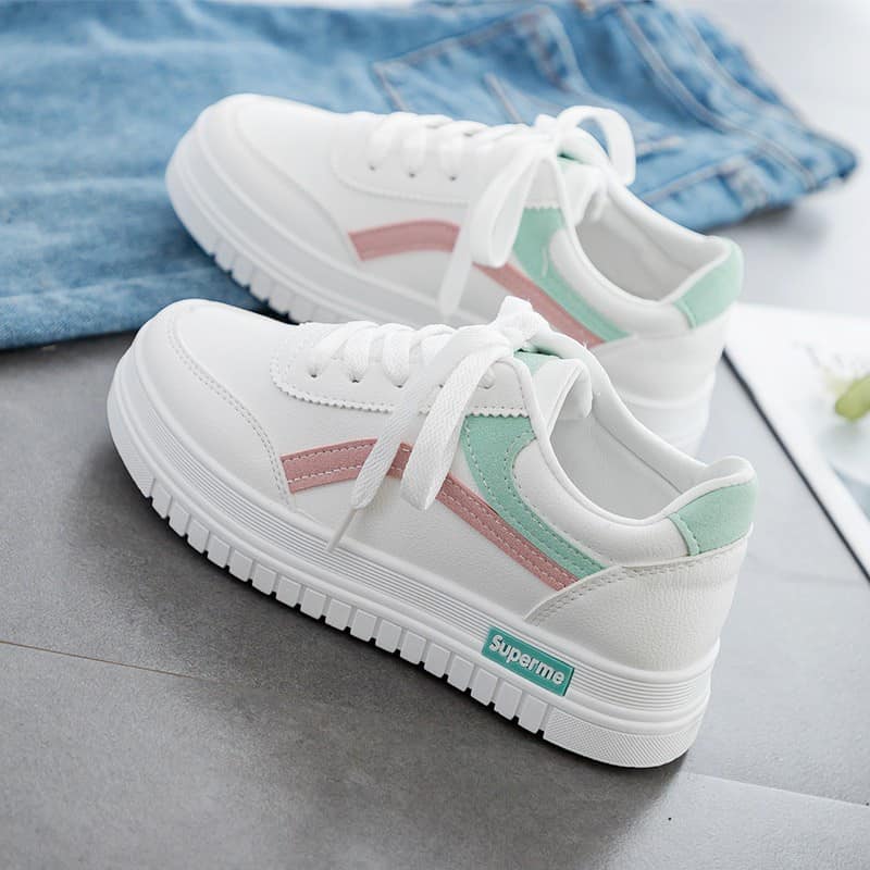 Sepatu Wanita Sneakers Terbaru 2022 Sepatu Import Wanita Sepatu kekinian Sepatu jogging wanita sepatu lari wanita sepatu putih sepatu model korea sepatu distro sepatu viral shoes sepatu import berkualitas - Merek Sneakers Harga 45,000 rupiah*Gratis Ongkir