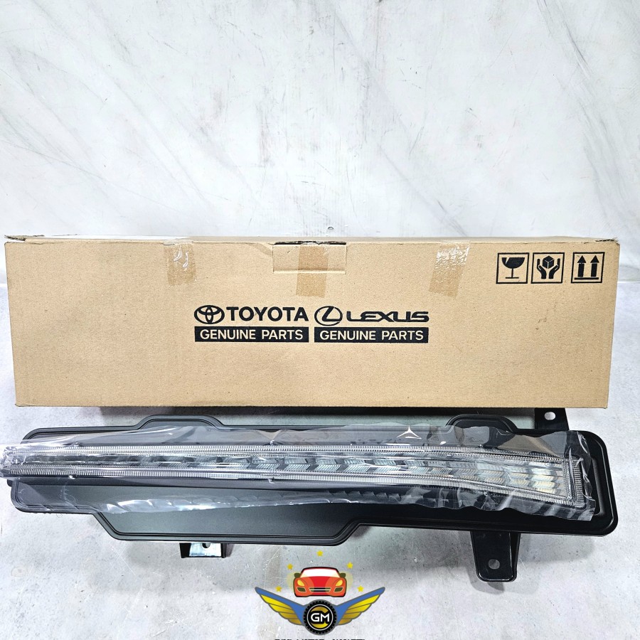 Lampu DRL-Lamp Daytime Running Light Depan Kanan Toyota Innova Zenix 81430-VT020 RIGHT Harga 1,950,000 rupiah*Gratis Ongkir