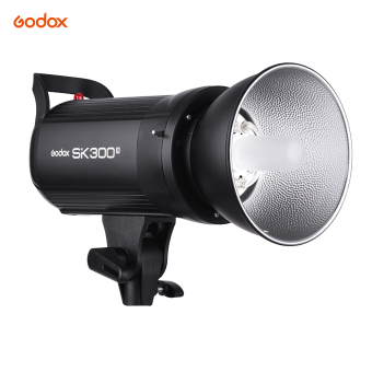 Gambar Godox SK300II Professional Compact 300Ws Studio Flash Strobe Light Built in Godox 2.4G Wireless X System GN58 5600K with 150W Modeling Lamp for E commerce Product Portrait Lifestyle Photography   intl