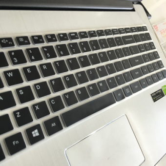 Gambar Lenovo 100 15ibd keyboard laptop film pelindung penutup debu tikar