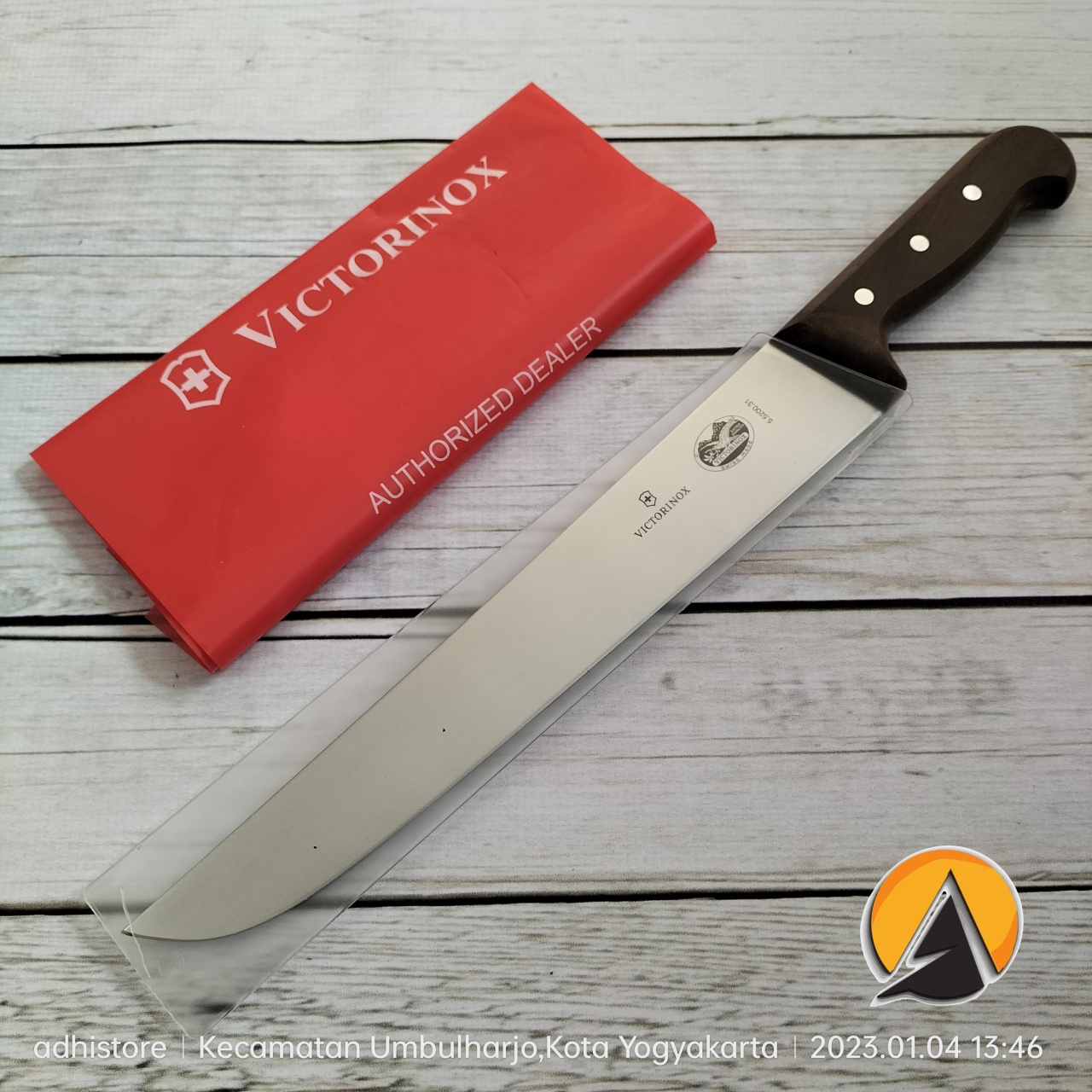 Butcher slaughter knife pisau sembelih victorinox swiss straight