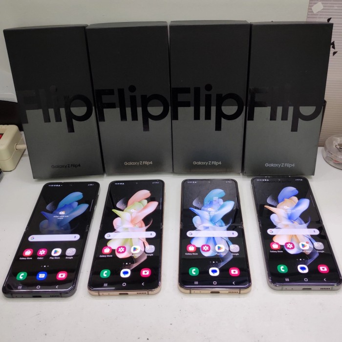 Deals!!! Samsung Galaxy Z Flip 4 5G 8/256 8/128 original official warranty Harga  5,495,211 Ringgit*Penghantaran Percuma
