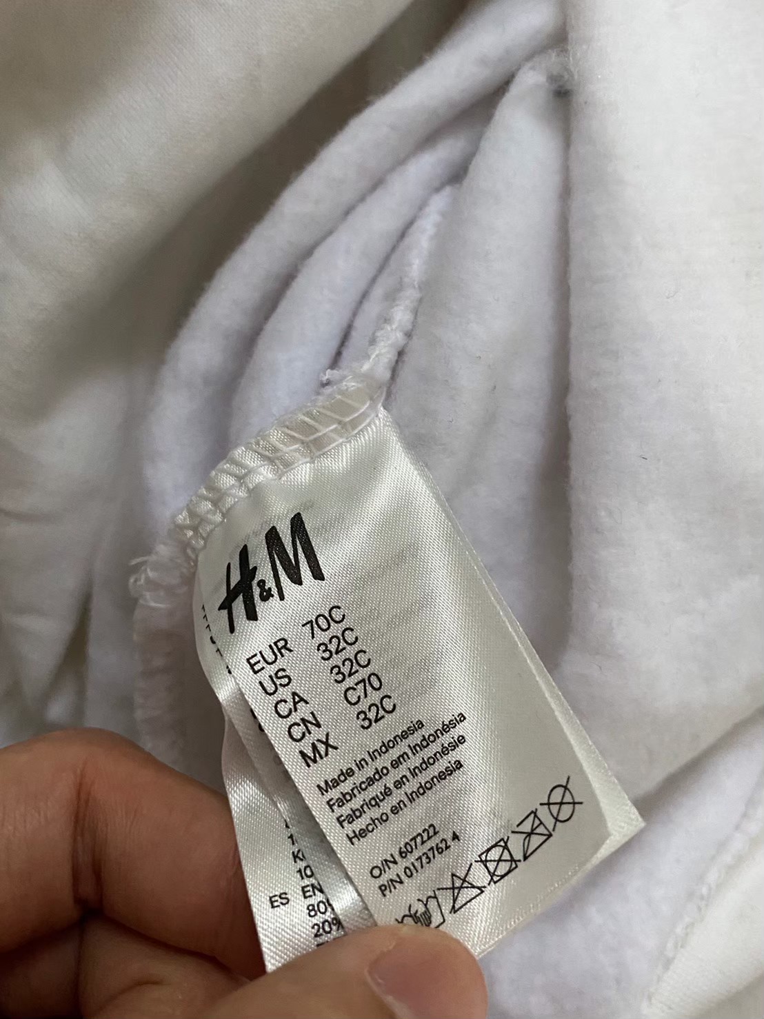 Cara membedakan hoodie h&m original new arrivals