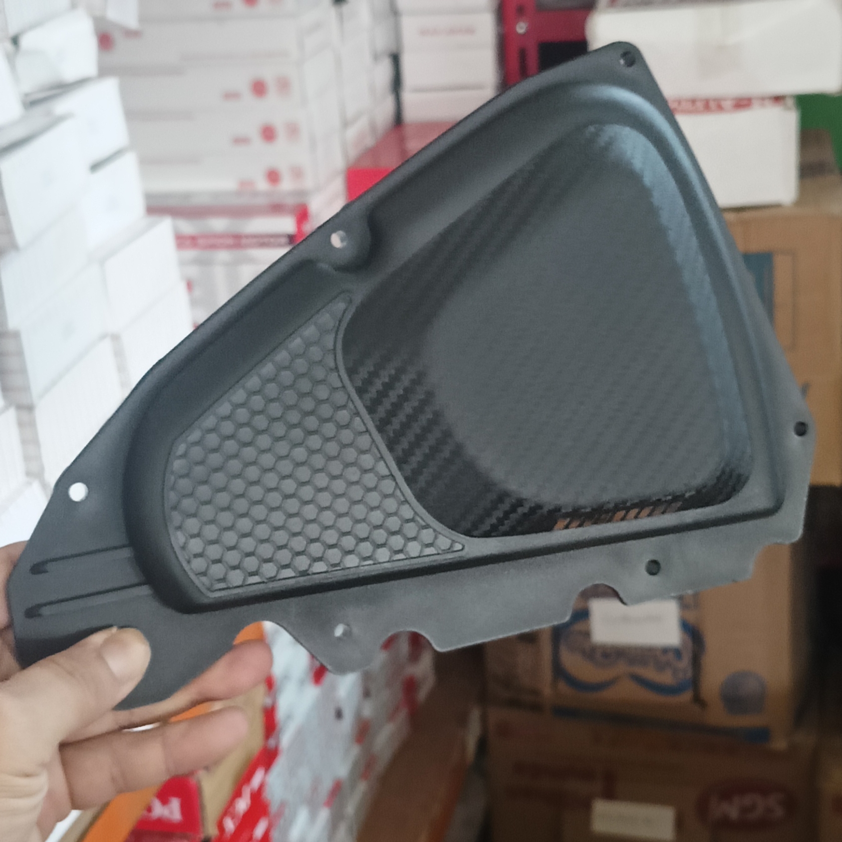 Box Filter Slim Beat New Fi Street Pop Esp Eco 2015 - 2019 / Cover Air Filter Vario 110 Fi Esp 2015 - 2019 Air Filter Box Protective Cover Air Filter Slim Scoopy Fi Original Filter Cover Variation Detail Carbon Abs Harga 19,238 rupiah*Gratis Ongkir