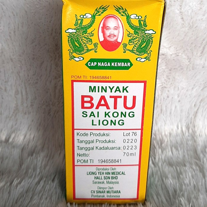 Minyak Batu Sai Kong Liong 70ml (untuk luka lecet dan bengkak 