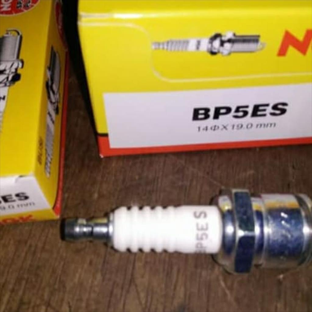 Busi Spark Plug Mobil Toyota Kijang Super 5k BP5ES NGK Asli Harga 23,505 rupiah*Gratis Ongkir