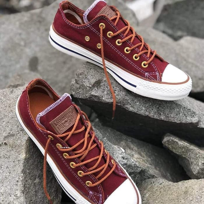 converse low tan maroon