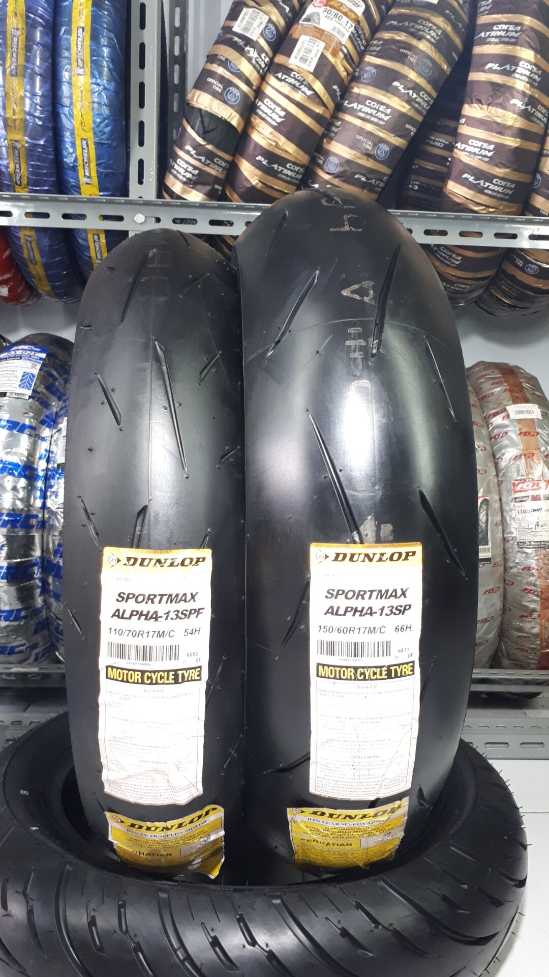 DUNLOP SPORTMAX α-13 SP 110/70 R 17 DUNLOP SPORTMAX 110 70 17 ALPHA-13 SP TUBELESS RADIAL