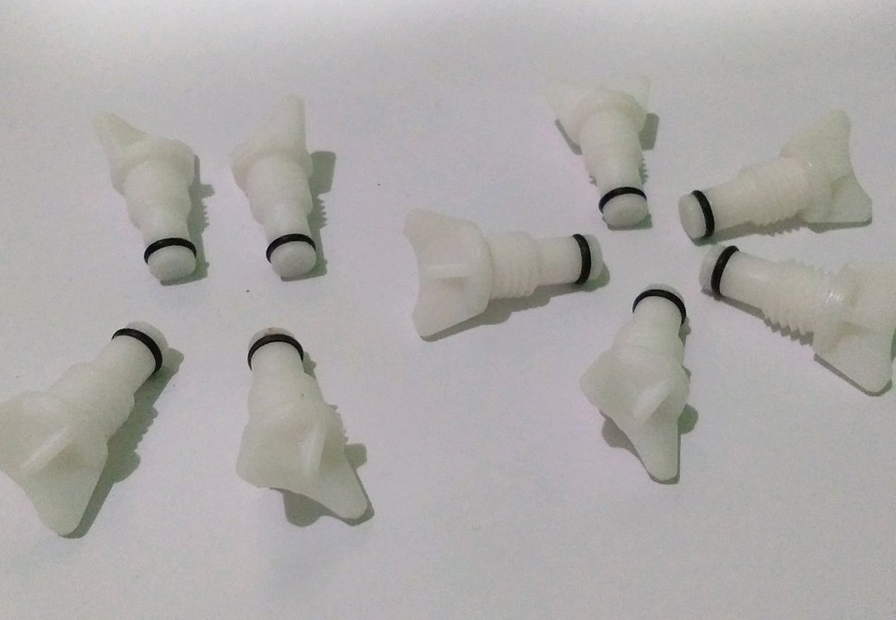 Tutup Radiator Bawah Air Pembuangan Toyota Avanza Xenia Rush Terios Grandmax Harga 17,500 rupiah*Gratis Ongkir