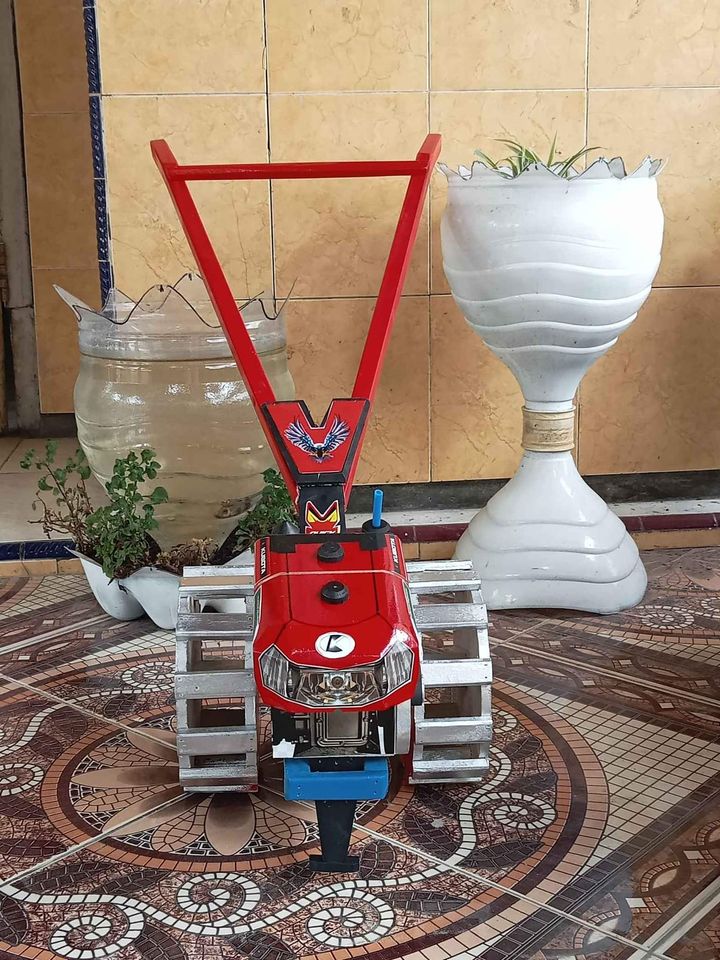 Mainan traktor sawah kubota besar bahan kayu edukasi tradisional anak laki laki cocok untuk hadiah