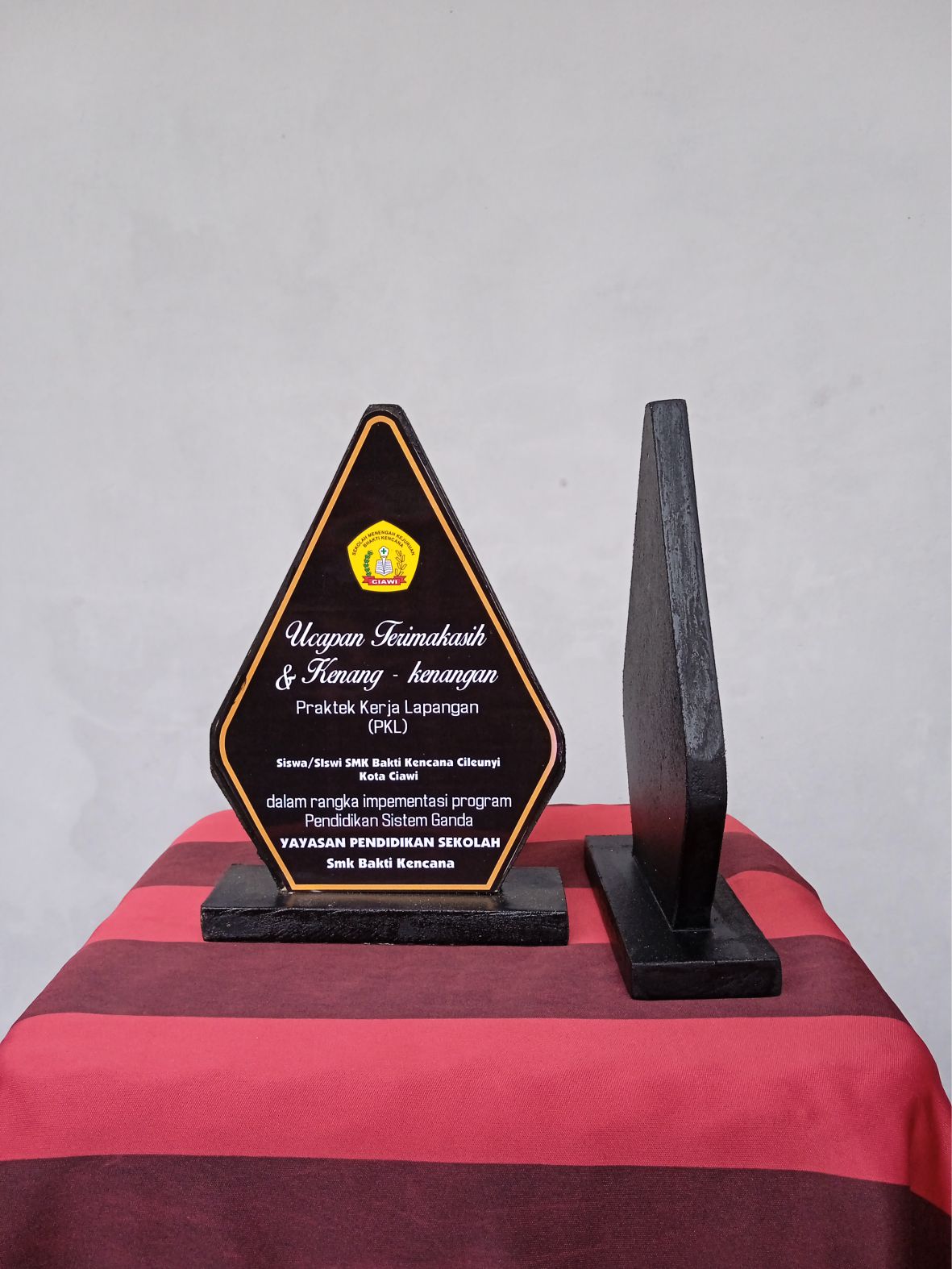Plakat Kayu Tropy Plakat Terima kasih - Plakat Kenangan