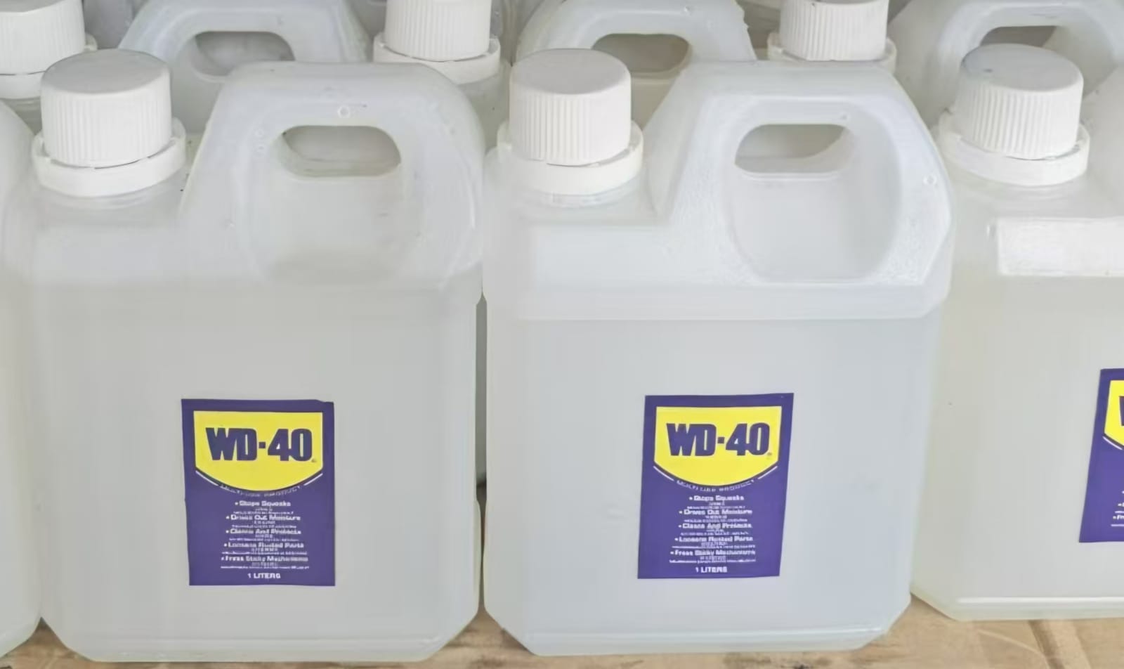 Anti Rust Liquid Wd 40 1 Liter - Original Drigen Harga  53,000 Ringgit*Penghantaran Percuma