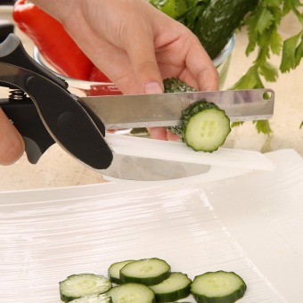 Clever Cutter 2 In 1 Knife & Cutting Board Agustus 2019 - 4 Clever Cutter 2 in 1 Knife & Cutting Board - 4