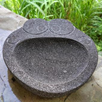 Mandiri Stone - Cobek Dan Ulekan Batu Lava Tipe Keroppi 19 - 20 Cm Hitam Juni 2019 - 3 Mandiri Stone - Cobek Dan Ulekan Batu Lava Tipe Keroppi 19 - 20 cm Hitam - 3