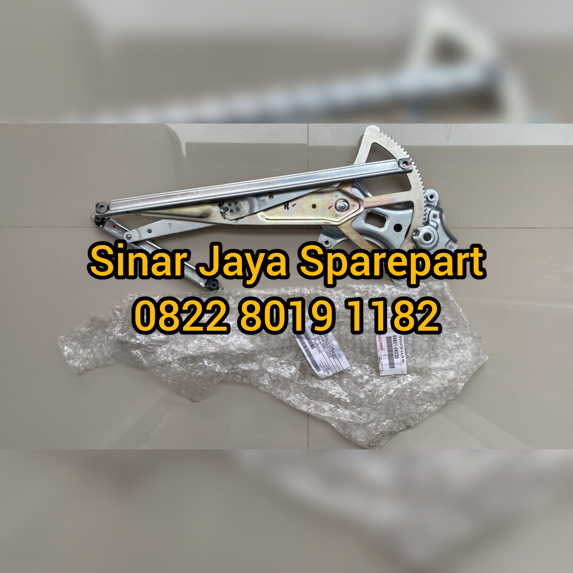 Regulator Kaca Depan Kanan Innova Bensin 2.0cc Innova Diesel 2.5cc Original 69801-0K030 Harga 550,000 rupiah*Gratis Ongkir