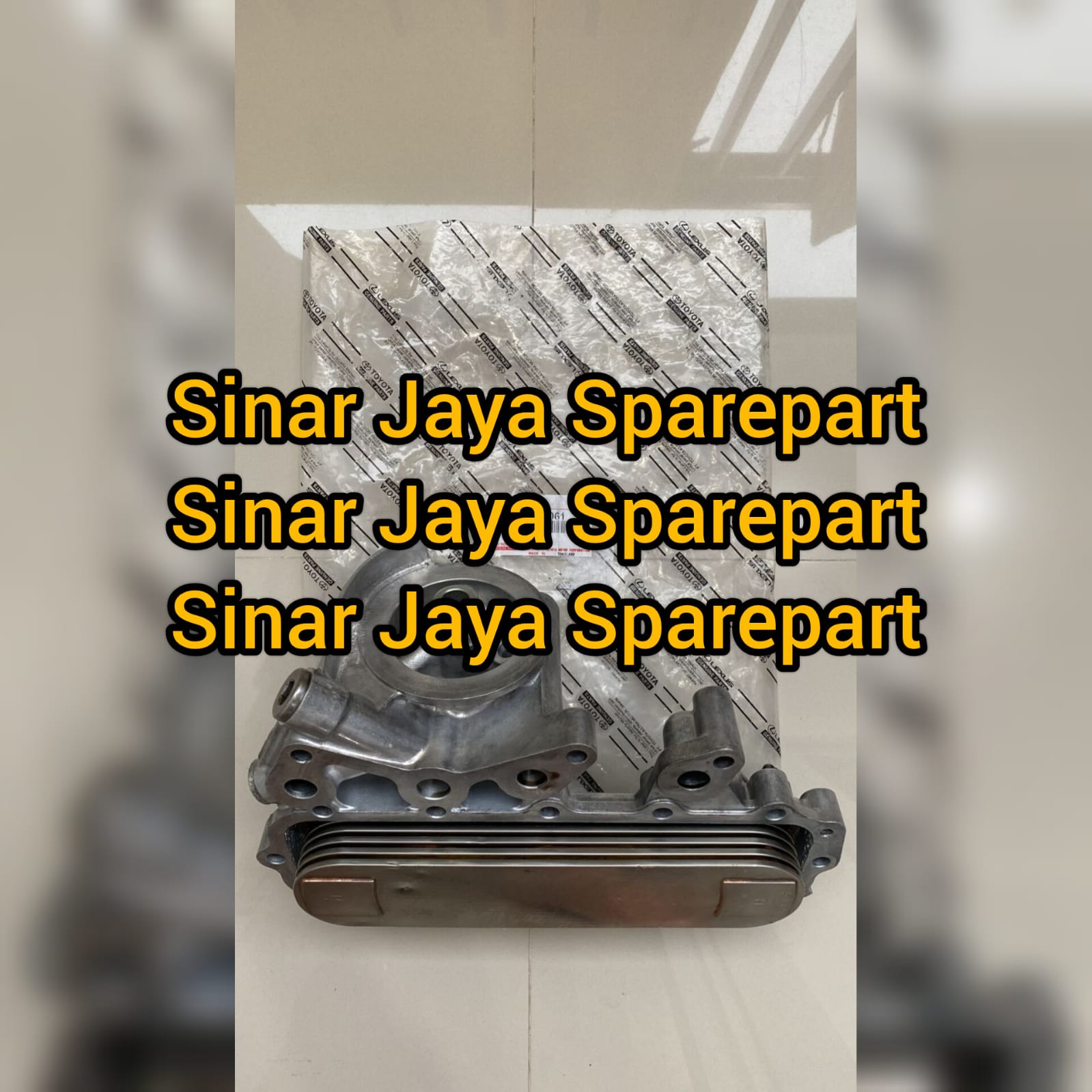 Oil Cooler Assy With Bracket Toyota Dyna 130HT 130LT 130XT Hino Dutro 130HT 130HD 130MD 130MDL Original 15700-E0013 Harga 2,500,000 rupiah*Gratis Ongkir