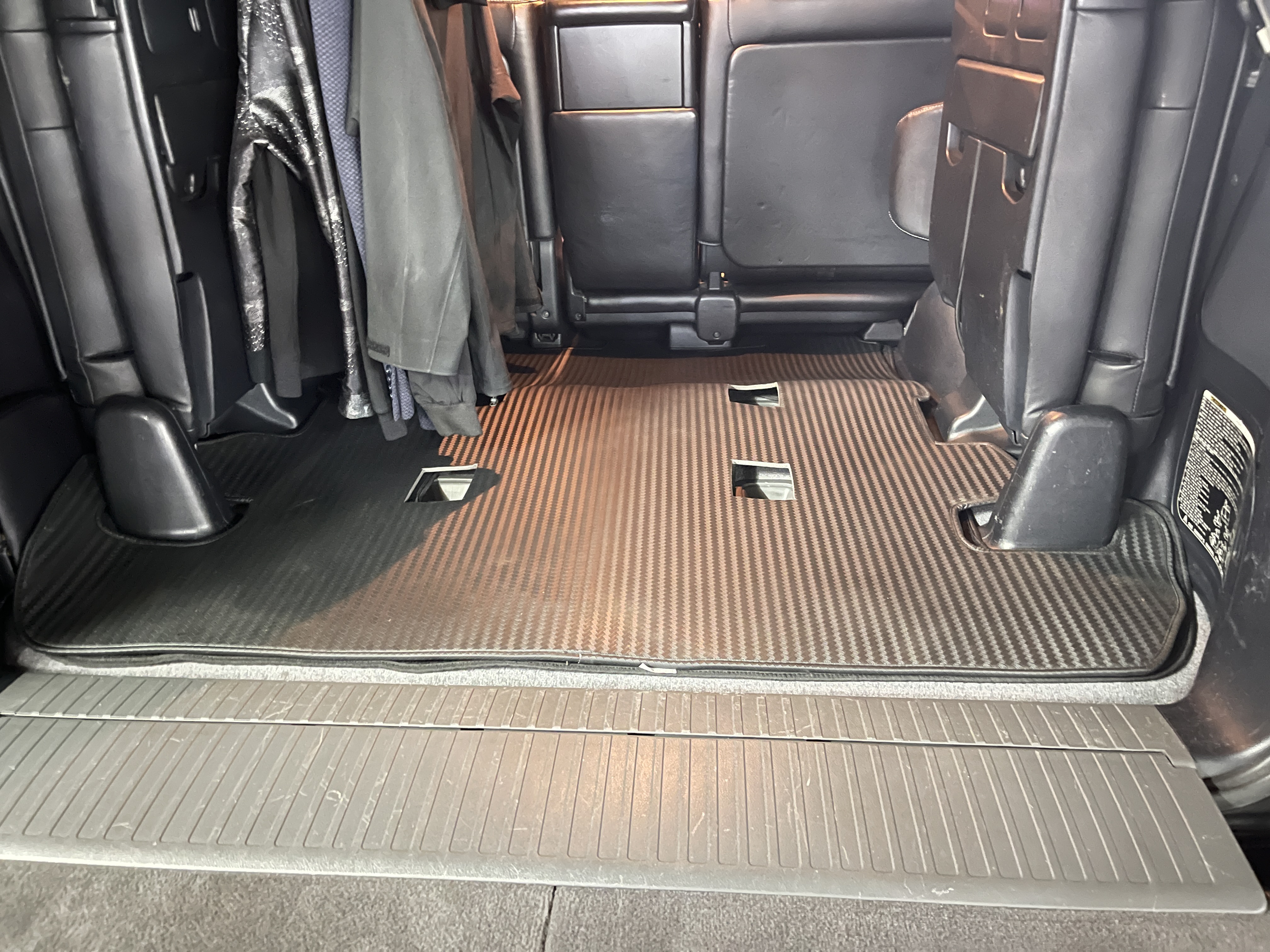 Karpet Bagasi Mobil Untul Toyota Land Cruiser 2010-2020 Bahan Carbon Premium Only Bagasi Harga 380,000 rupiah*Gratis Ongkir