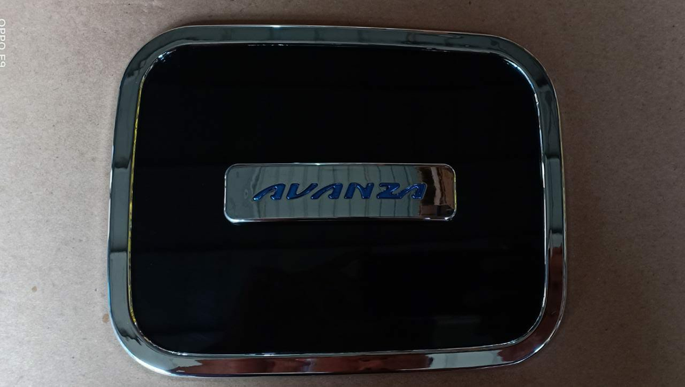 CE1-HYB-MIVZTRA TANK COVER TOYOTA AVANZA TANK COVER AVANZA TUTUP BENSIN TOYOTA AVANZA TUTUP BENSIN AVANZA TUTUP TANGKI TOYOTA AVANZA TUTUP TANGKI AVANZA TUTUP TANGKI BENSIN TOYOTA AVANZA TUTUP TANGKI BENSIN HYBRID HITAM LOGO BIRU Harga 40,000 Ringgit*Penghantaran Percuma